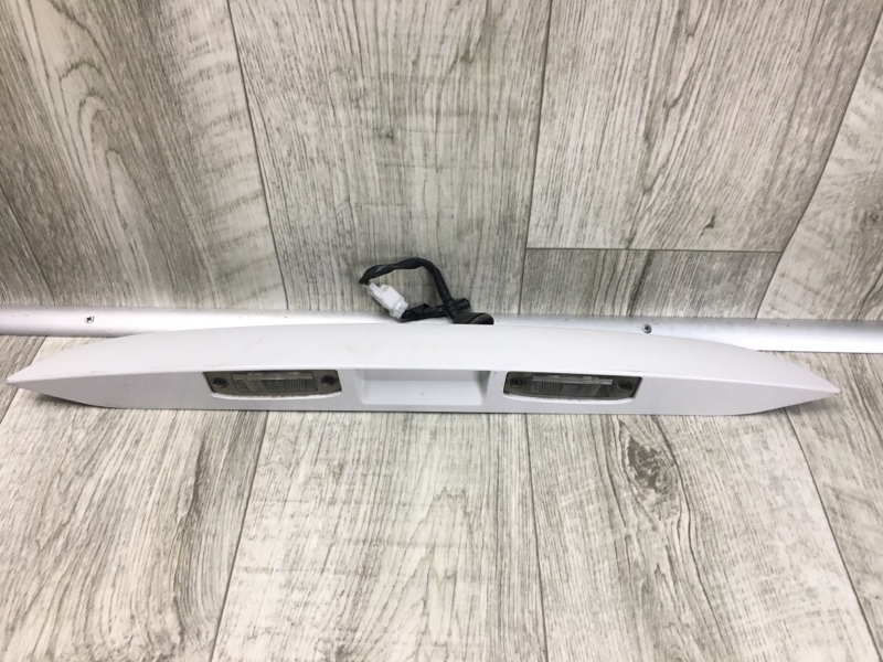 Панель подсветки номера HYUNDAI ELANTRA HD 06-11 HD 87371-2H100 Б/У