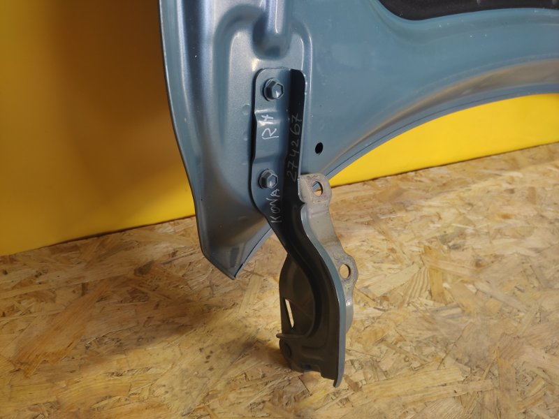 Петля капота передняя правая HYUNDAI KONA OS 17-23 79120-J9000 Б/У