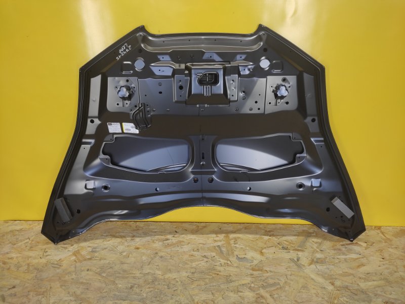 Капот LEAF 10-17