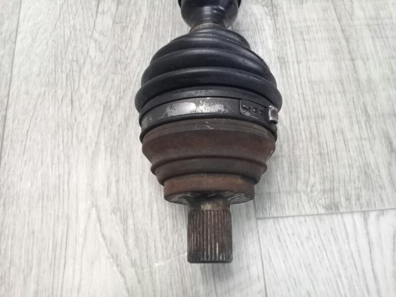 Шрус наружный правый PASSAT B7 11-15 2014 Седан 2.5 CBUA