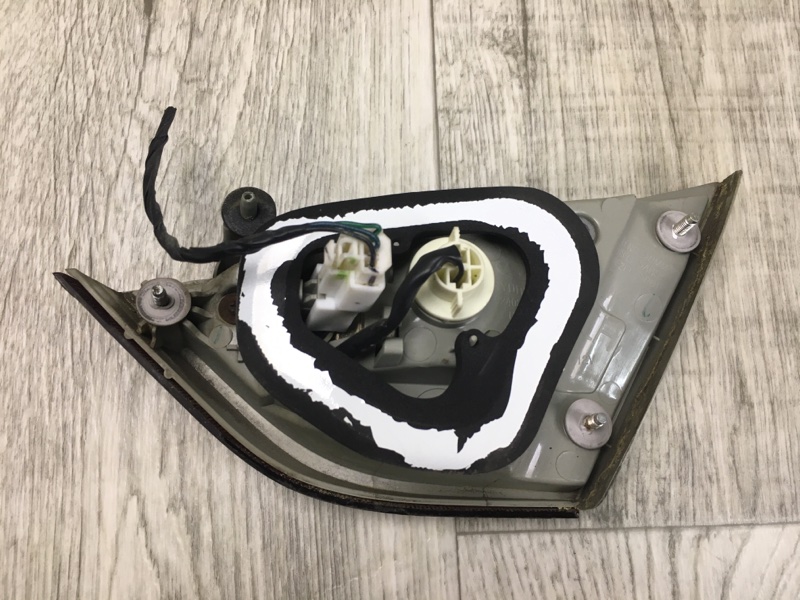 Фонарь внутренний задний левый SONATA YF 10-14 Седан Фонарь внутренний задний левый SONATA YF 10-14 Седан