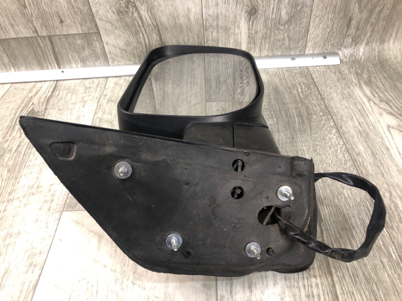 Зеркало правое QX56 / TITAN / ARMADA 04-16