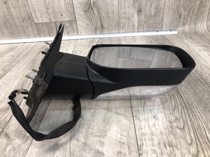 Зеркало правое QX56 / TITAN / ARMADA 04-16