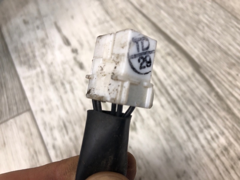 Зеркало правое QX56 / TITAN / ARMADA 04-16