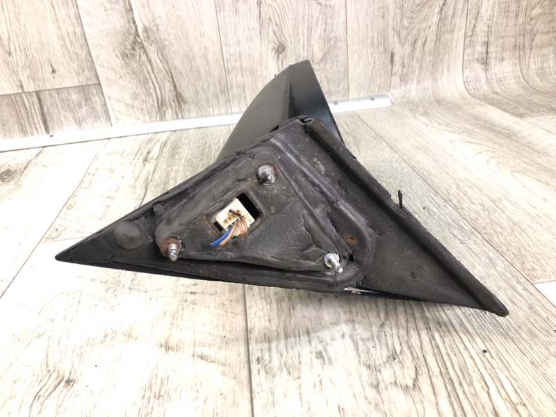 Зеркало левое 300 04-10