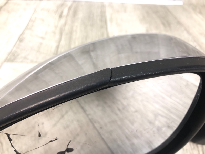 Зеркало левое 300 04-10