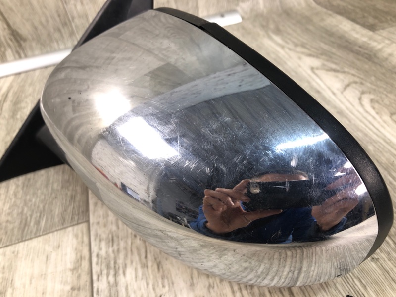 Зеркало левое 300 04-10