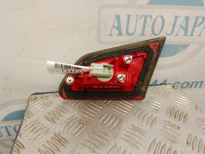 Фонарь внутренний задний левый G25/G35/G37/Q40 06-14 2007 Седан 3.5 VQ35HR Фонарь внутренний задний левый G25/G35/G37/Q40 06-14 2007 Седан 3.5 VQ35HR