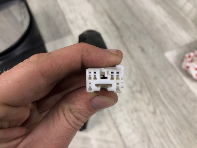 Зеркало правое ARMADA 16- Зеркало правое ARMADA 16-