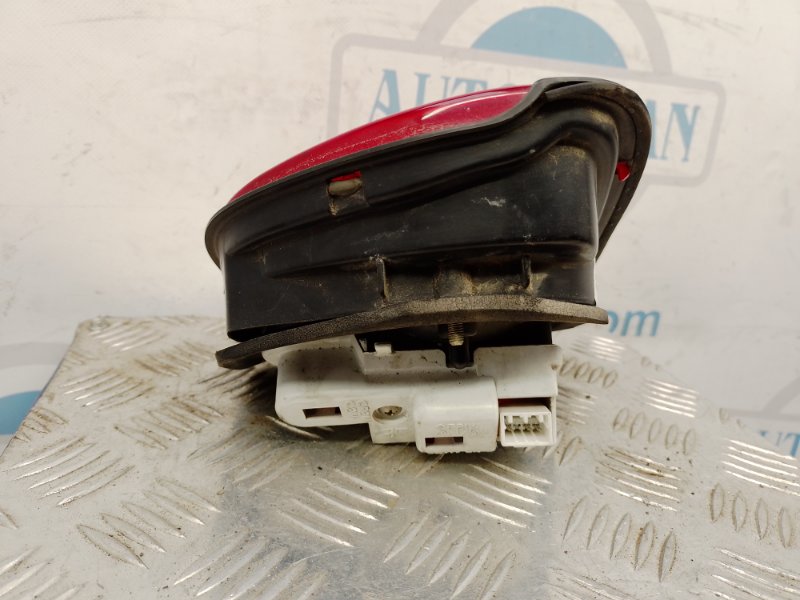 Фонарь внутренний задний левый XEDOS 6 X6 (CA) 92-98