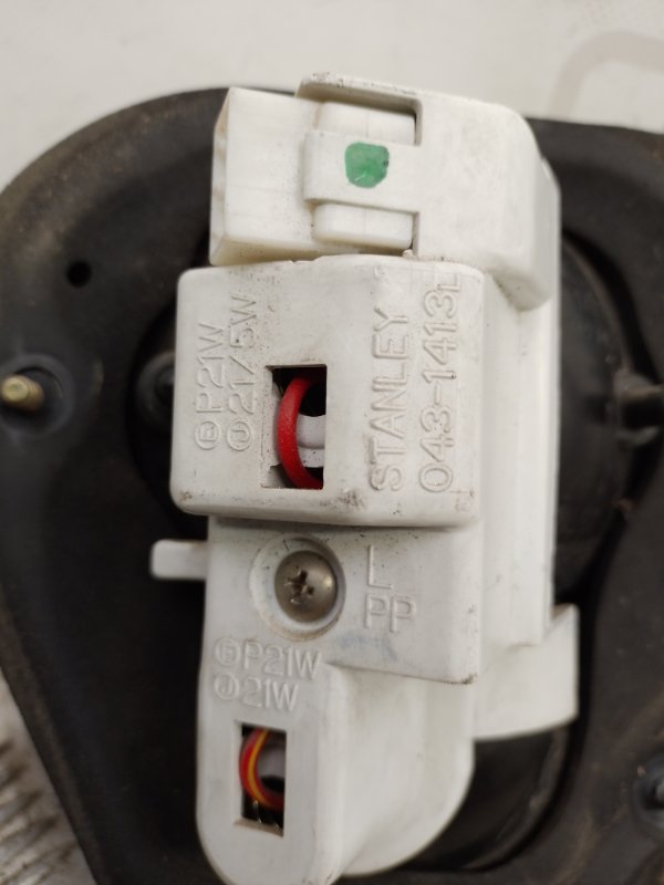 Фонарь внутренний задний левый XEDOS 6 X6 (CA) 92-98