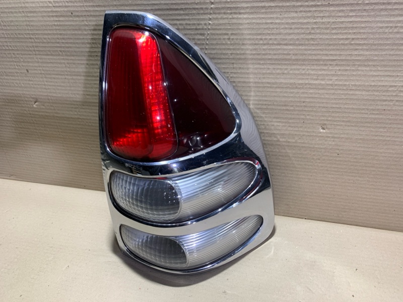 Фонарь наружный правый TOYOTA LAND CRUISER PRADO 120 02-09