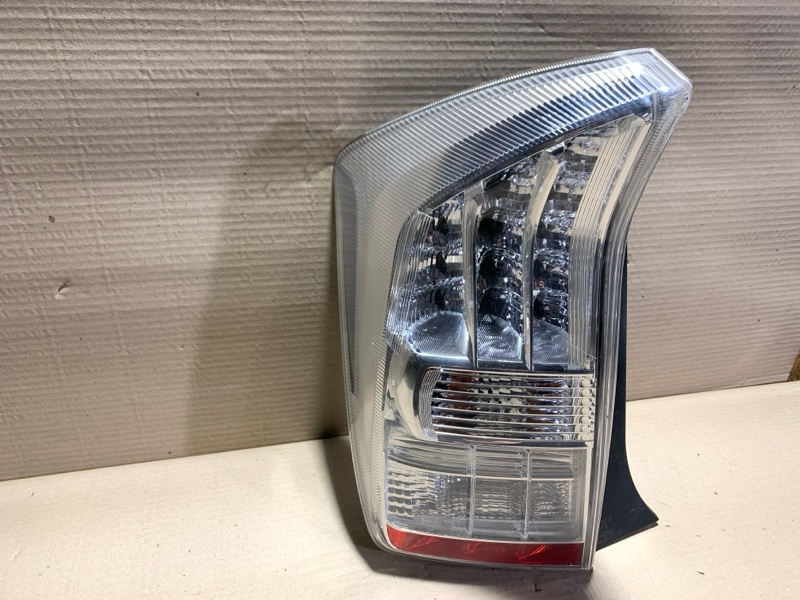 Фонарь наружный левый PRIUS - 30 09-17 Фонарь наружный левый PRIUS - 30 09-17