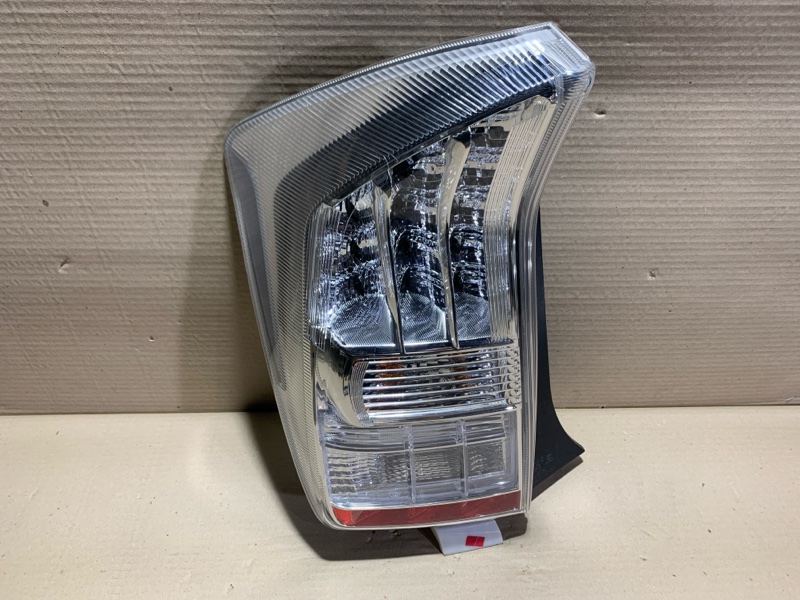 Фонарь наружный левый PRIUS - 30 09-17 Фонарь наружный левый PRIUS - 30 09-17