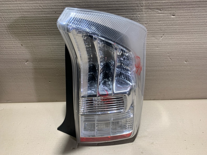 Фонарь наружный правый PRIUS - 30 09-17 Фонарь наружный правый PRIUS - 30 09-17