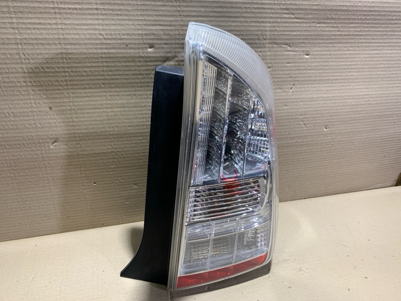 Фонарь наружный правый PRIUS - 30 09-17 Фонарь наружный правый PRIUS - 30 09-17