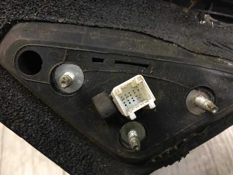 Зеркало левое ALTIMA L32 07-12