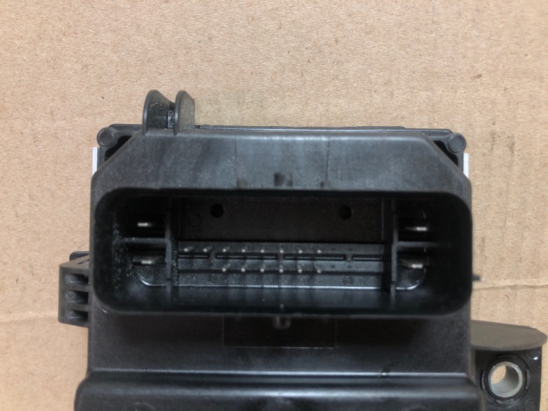 Блок управления топливным насосом SRX 09-16 2012 3.6 LFX