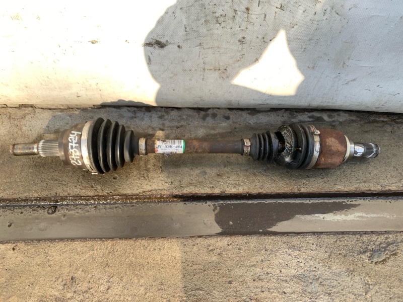 Привод передний левый FORD FOCUS 10-18 FV6Z-3B437-G Б/У