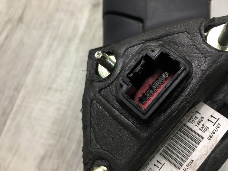 Зеркало левое TAURUS 07-09