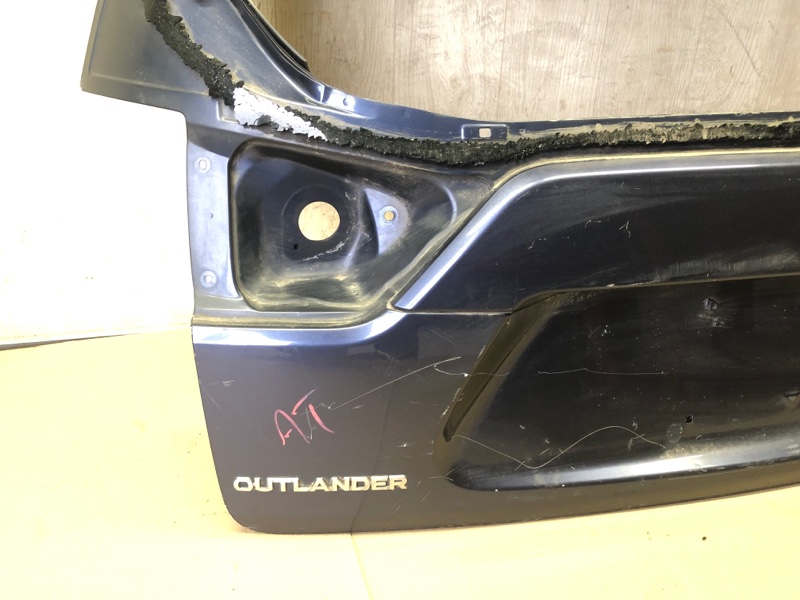 Крышка багажника OUTLANDER XL 05-13