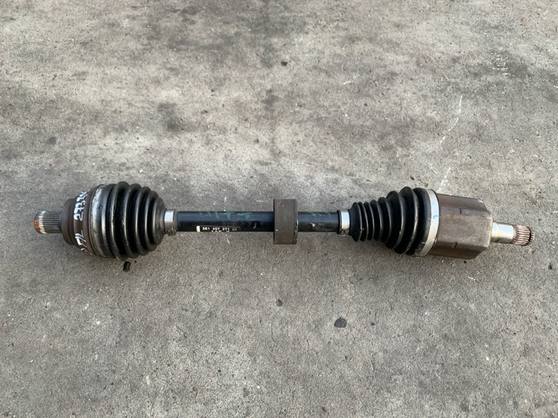 Запчасть привод передний левый VOLKSWAGEN PASSAT B7 11-15 2012 CBTA 2.5L 561 407 271 AE Б/У Привод передний левый VOLKSWAGEN PASSAT B7 11-15 2012 CBTA 2.5L 561 407 271 AE Б/У