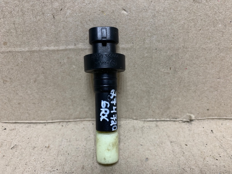 Датчик уровня бачка омывателя CADILLAC SRX 09-16 2012 3.6 LFX 25979363 Б/У