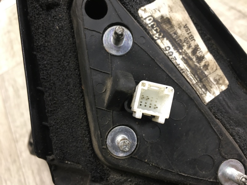 Зеркало левое ALTIMA L32 07-12