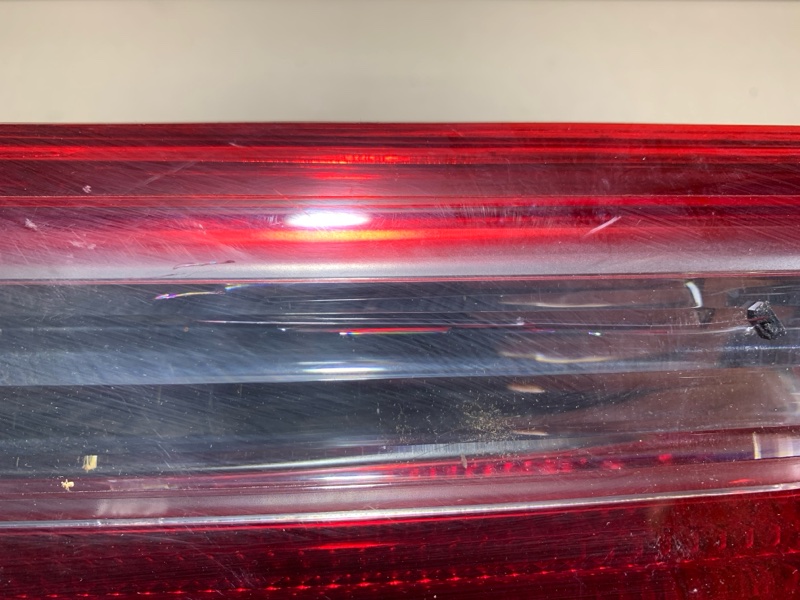 Фонарь наружный правый CAMRY 40 06-11