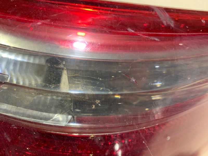 Фонарь наружный правый CAMRY 40 06-11