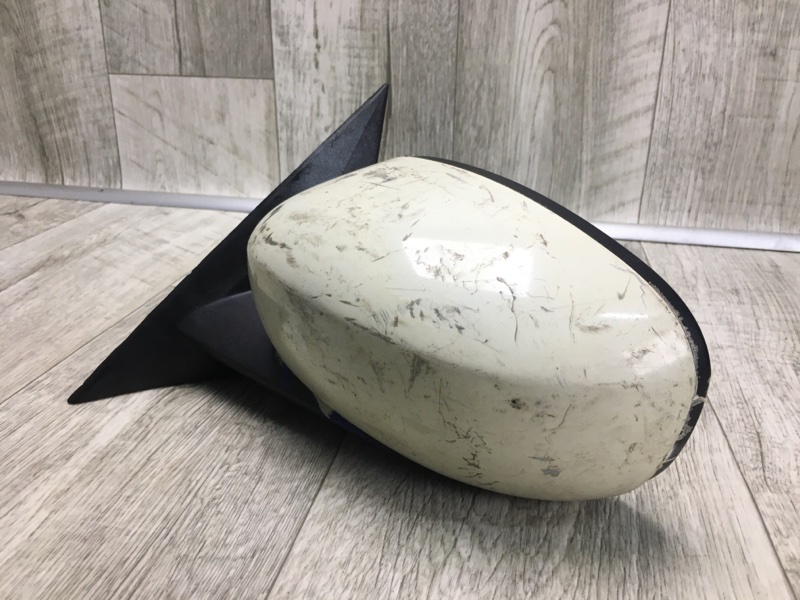 Зеркало левое CHRYSLER 300 04-10 Зеркало левое CHRYSLER 300 04-10