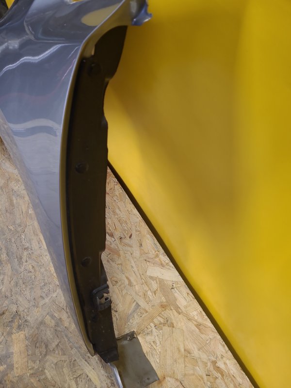 Пыльник крыла левый NISSAN LEAF 18-