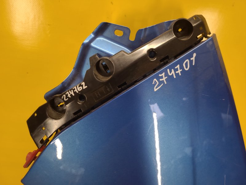 Кронштейн переднего бампера (на крыле) левый NISSAN LEAF 18- 62225-5SK0A Б/У