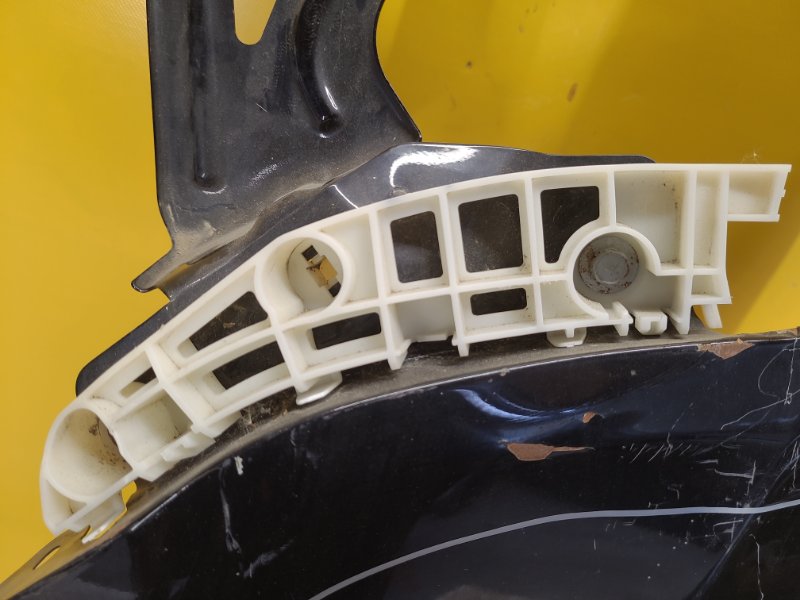 Кронштейн переднего бампера (на крыле) левый MITSUBISHI OUTLANDER GF 12- 6400G211 Б/У