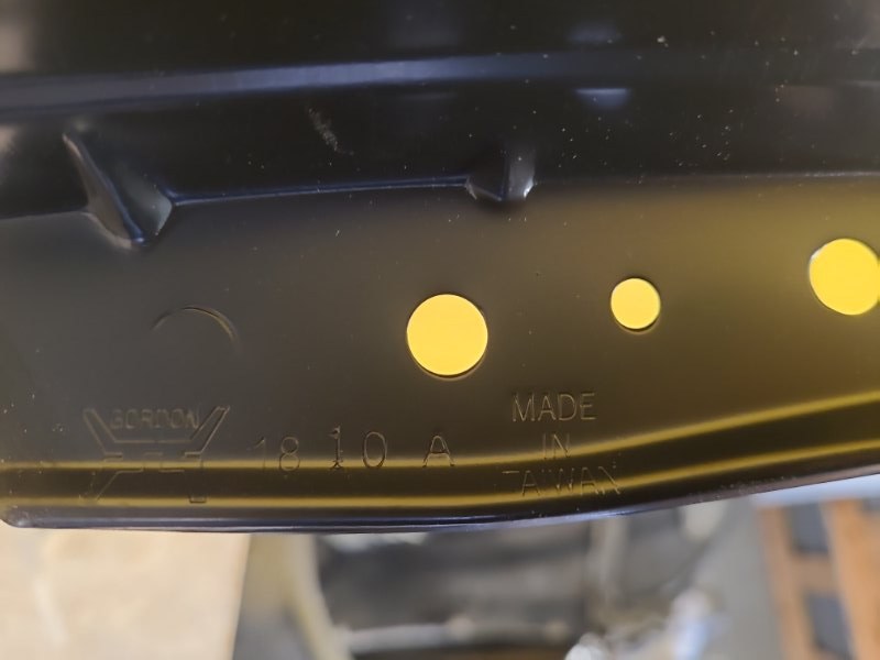 Крыло переднее левое LEAF 10-17