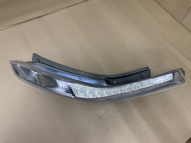 Фонарь наружный задний правый NISSAN LEAF 10-17 26550-3NA2A Б/У