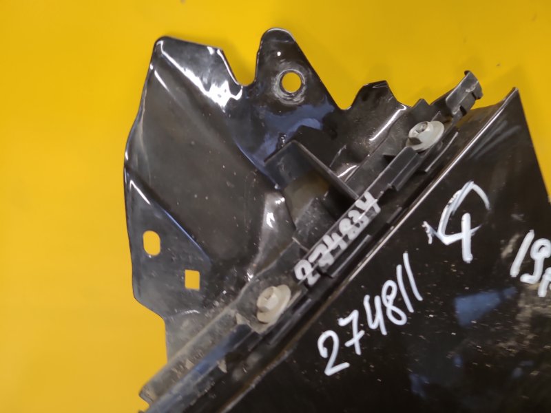 Кронштейн переднего бампера (на крыле) левый NISSAN QASHQAI/ROGUE SPORT 14- 62223-4EA0A Б/У
