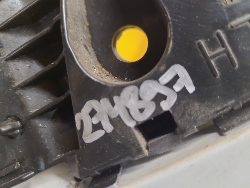 Кронштейн переднего бампера (на крыле) левый CX-5 (KE) 11-17