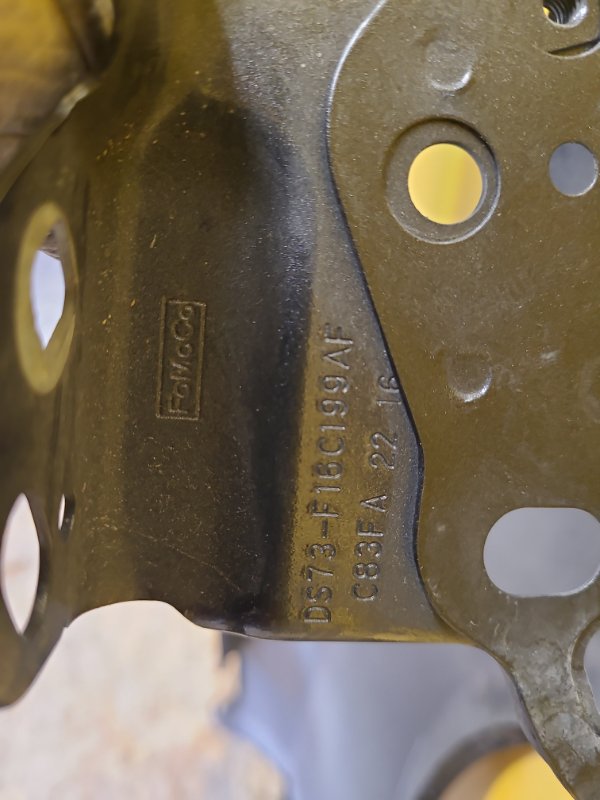 Крыло переднее левое MONDEO 13-22