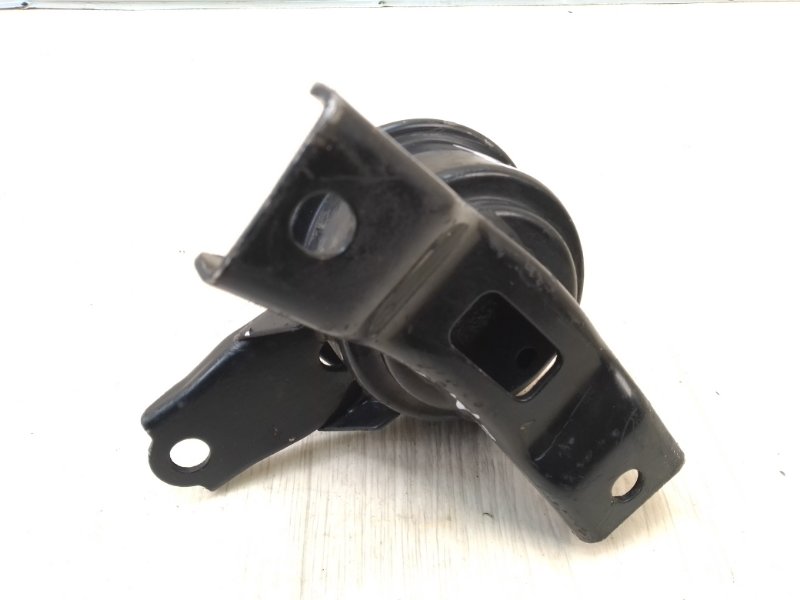 Подушка двигателя правая SEDONA 06-14 VQ 3.5