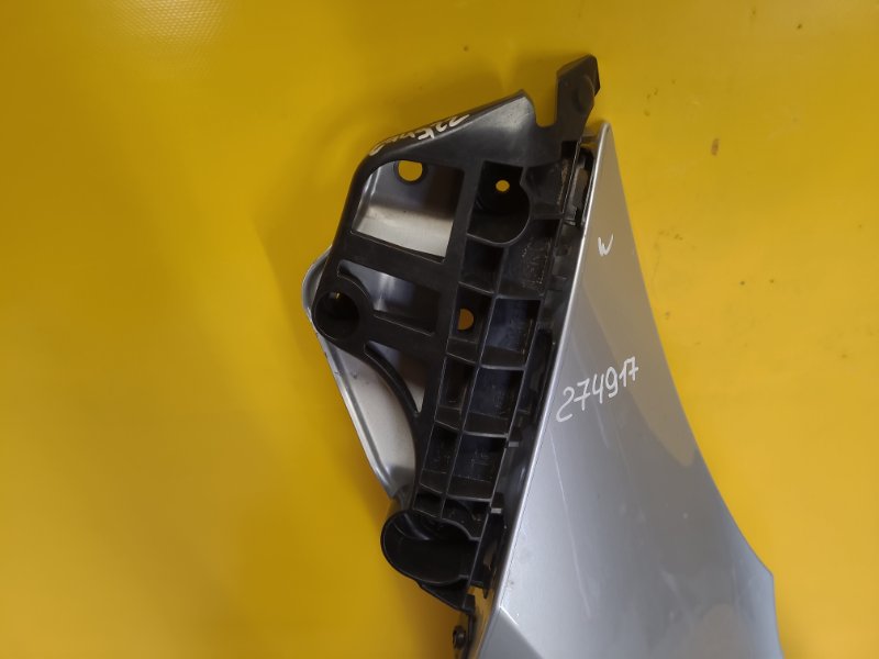 Кронштейн переднего бампера (на крыле) левый TOYOTA PRIUS 16- 52116-47070 Б/У