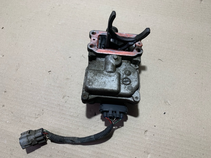 Актуатор TOYOTA FJ CRUISER 06-15 41400-35034 Б/У