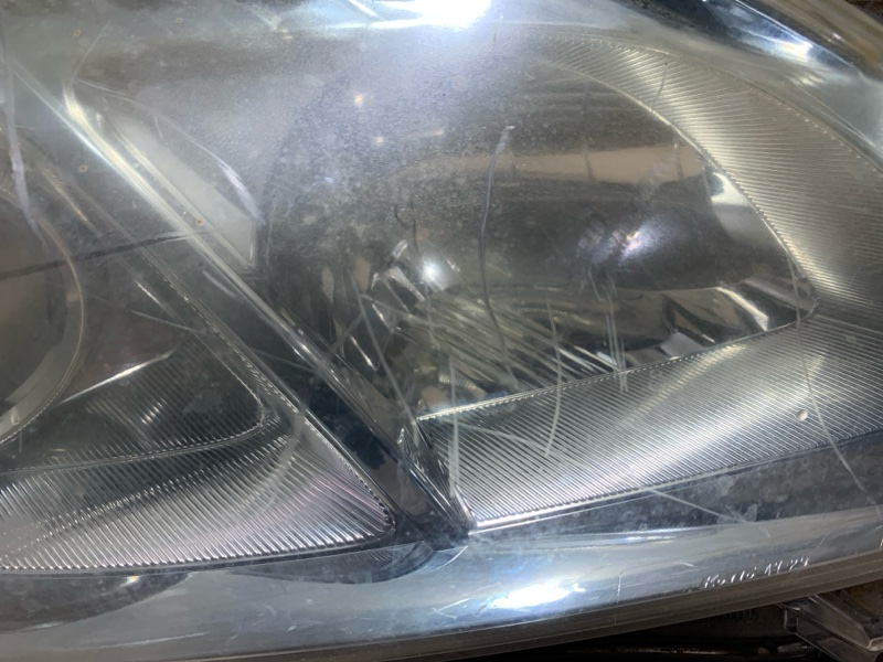 Фара правая PRIUS - 30 09-17 Фара правая PRIUS - 30 09-17