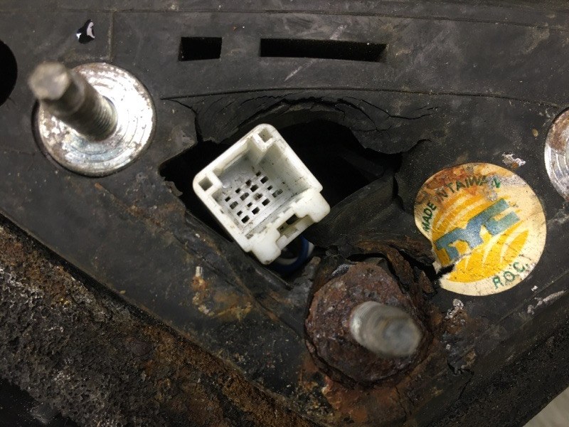 Зеркало левое ALTIMA L32 07-12