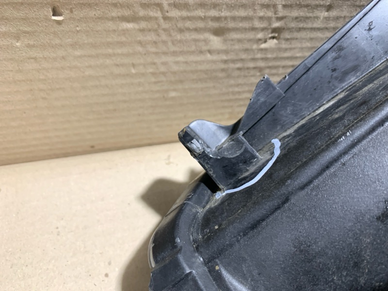 Фара правая PRIUS - 30 09-17