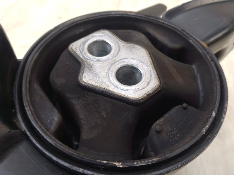 Подушка двигателя ELANTRA MD 10-15