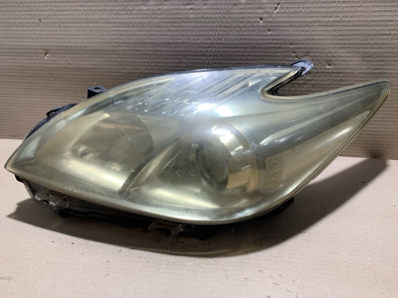 Фара левая PRIUS - 30 09-17 Фара левая PRIUS - 30 09-17