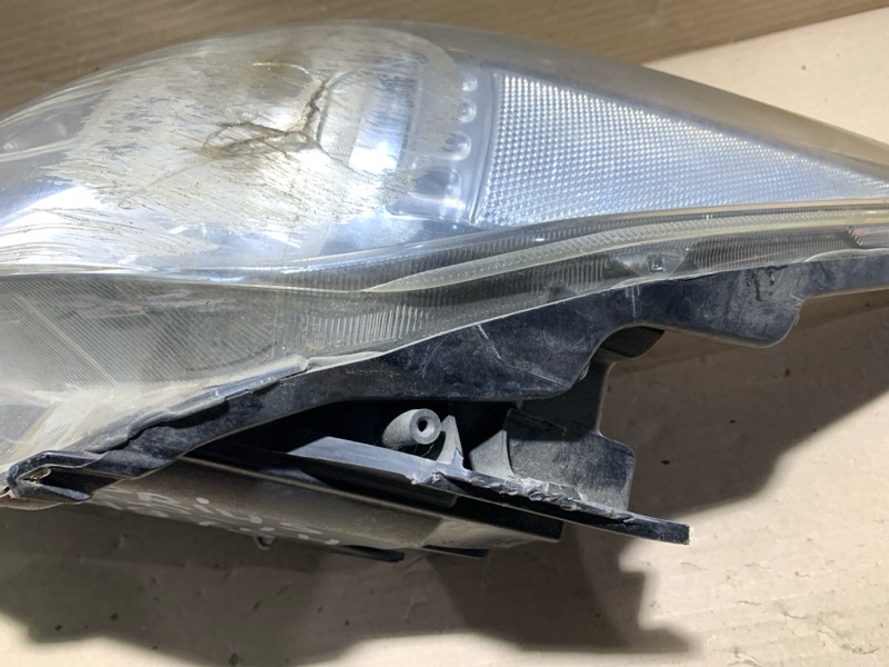 Фара левая PRIUS - 30 09-17 Фара левая PRIUS - 30 09-17