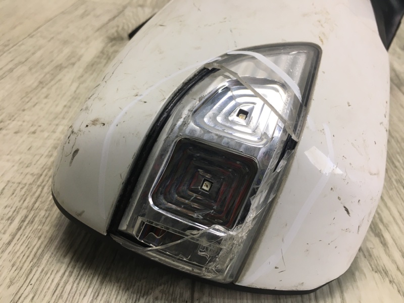 Зеркало правое SEDONA 06-14 VQ