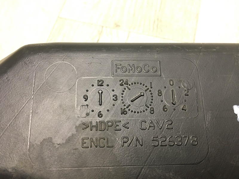 Сабвуфер ESCAPE 12-19 2017 TM2 1.5 M9MA